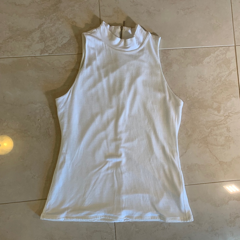 WHBM White Mock Turtleneck Sleeveless Lined Shirt with Zipper Sz M